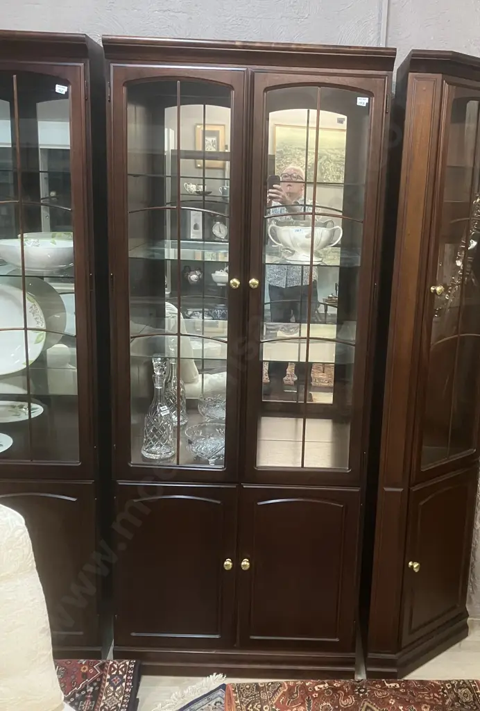 Mahogany 4 Door Display Cabinet With Astragal Doors. Mirror Backed, Adjustable Glass Shelves. H200 W81 D42cm Image 1++