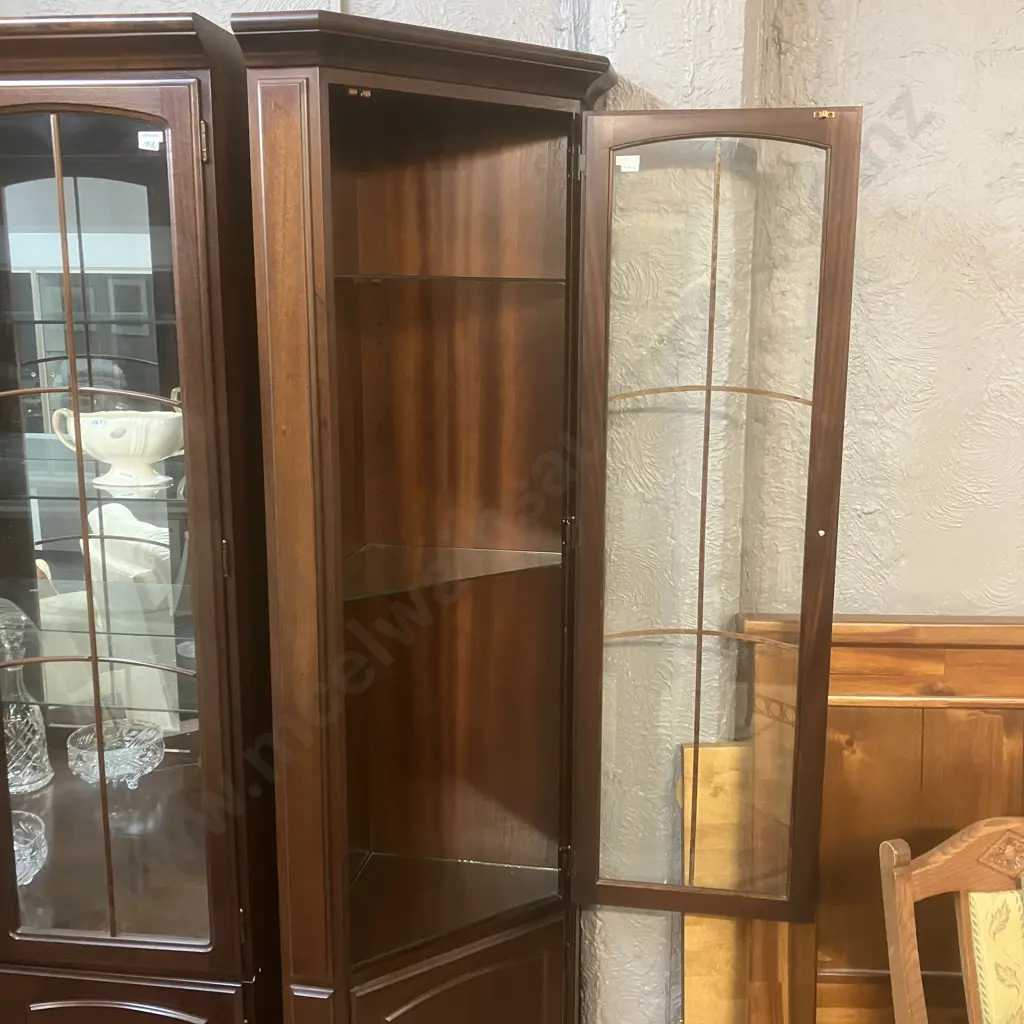 Mahogany Corner Display Cabinet With Astragal Doors. Adjustable Glass Shelves. H200 W59.5 D38cm Image 1++