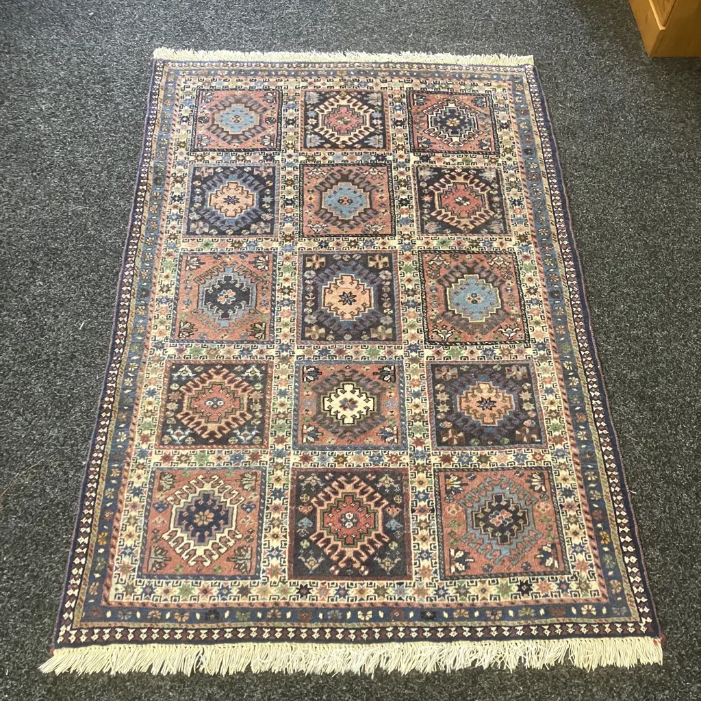 Persian Rug - Blues & Pinks 154 x 103cm Image 1++