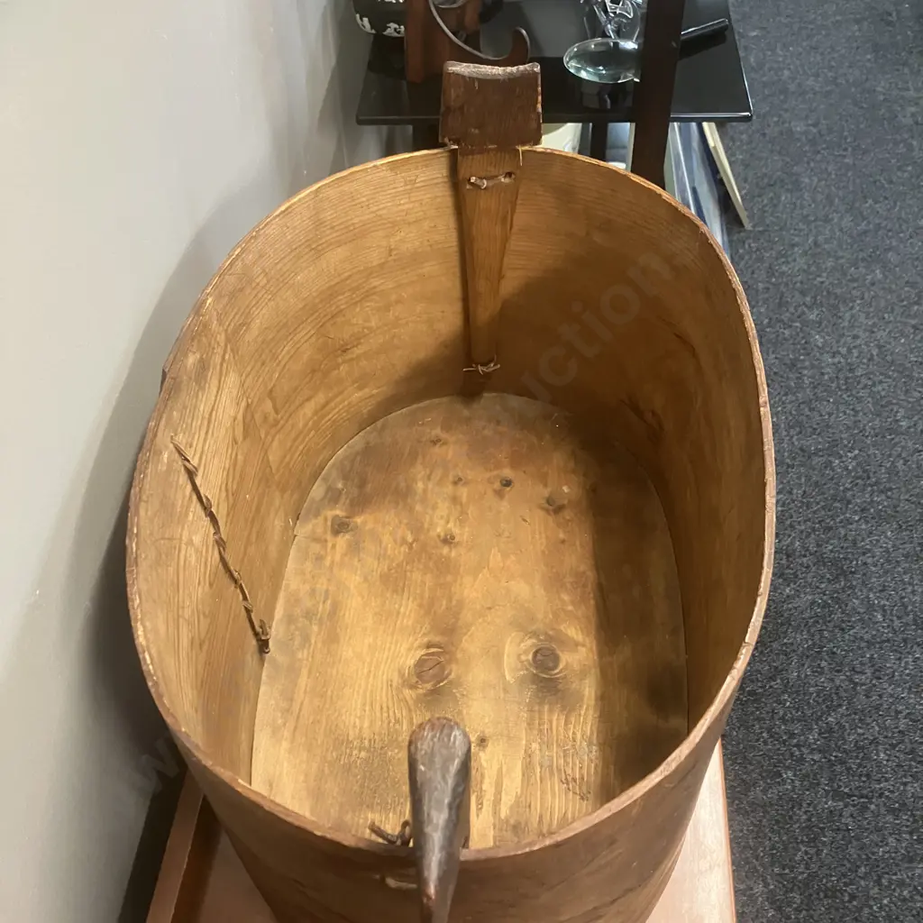 19th Century Scandinavian Folk Art  Svepask / Tine Box. H33 W54 D36cm Image 1++