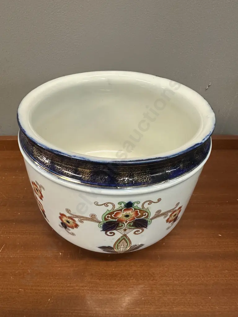 Stoke On Trent Jardiniere Corona Ware H19,Dia21.5cm. Image 1++