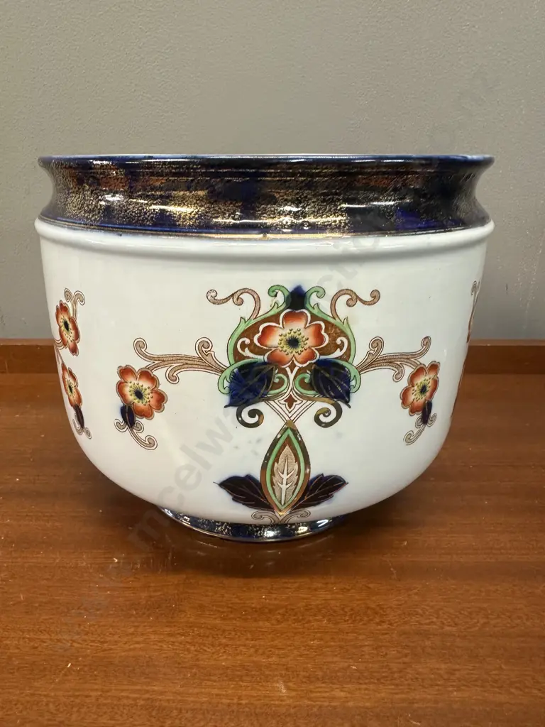 Stoke On Trent Jardiniere Corona Ware H19,Dia21.5cm. Image 1++