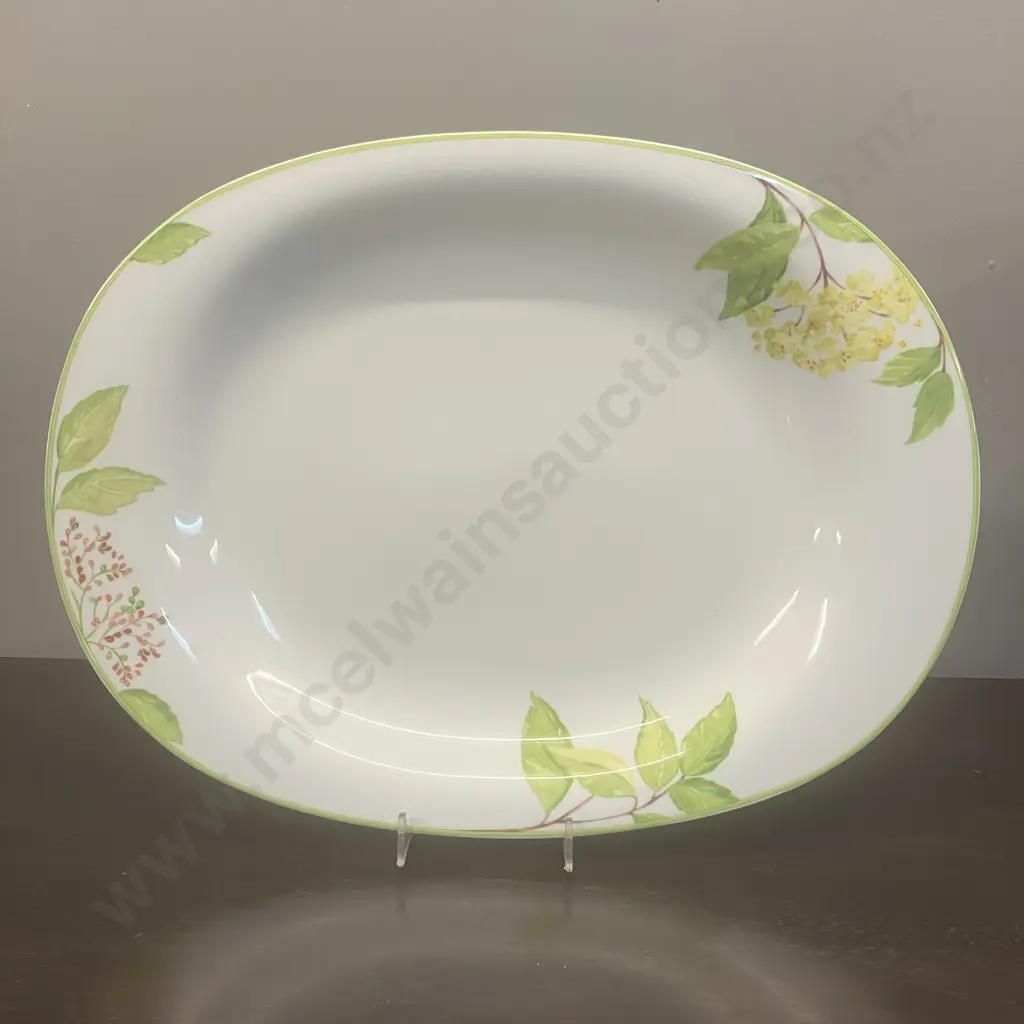 Signed Villeroy & Boch Green Garland Oval Platter. 42 x 31.5cm Image 1++