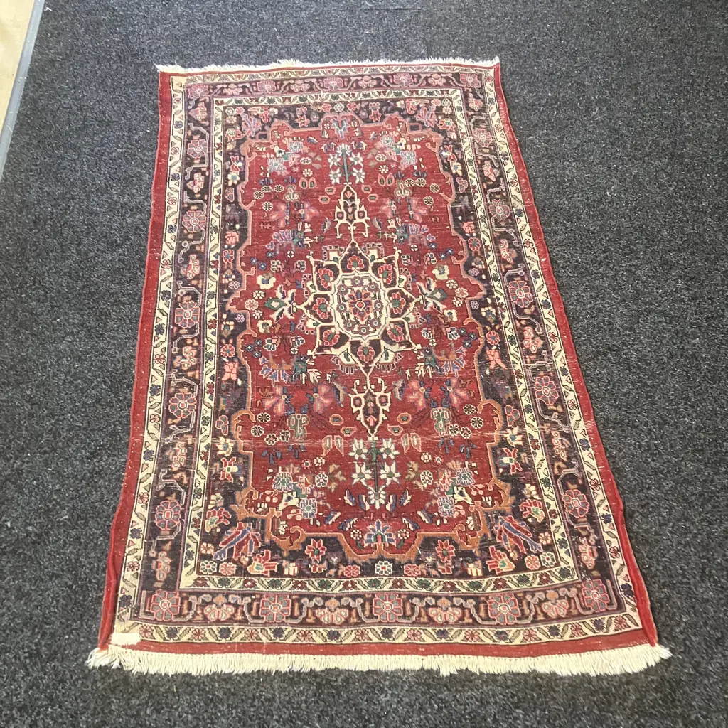 Persian Rug - Blacks, Reds & Blues 153 x 92cm Image 1++