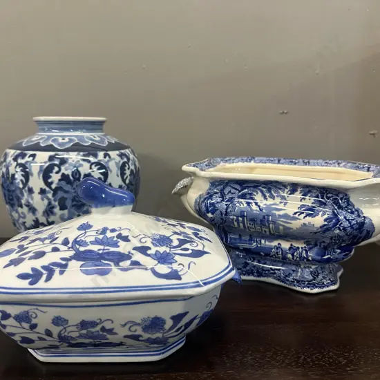 Blue & White China Items Including Masons Tureen Base, Lidded Serving Dish & Vase.