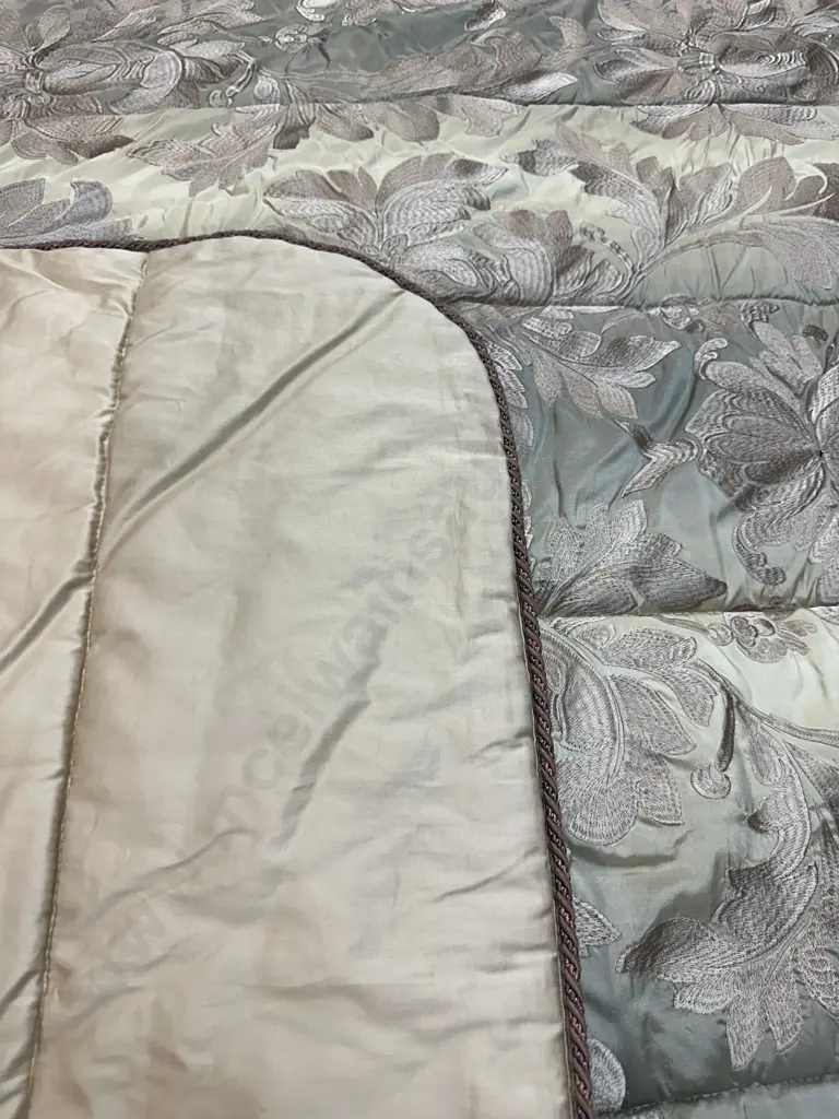 Stunning Queen Size Floral Bedspread Brown Tones Image 1++