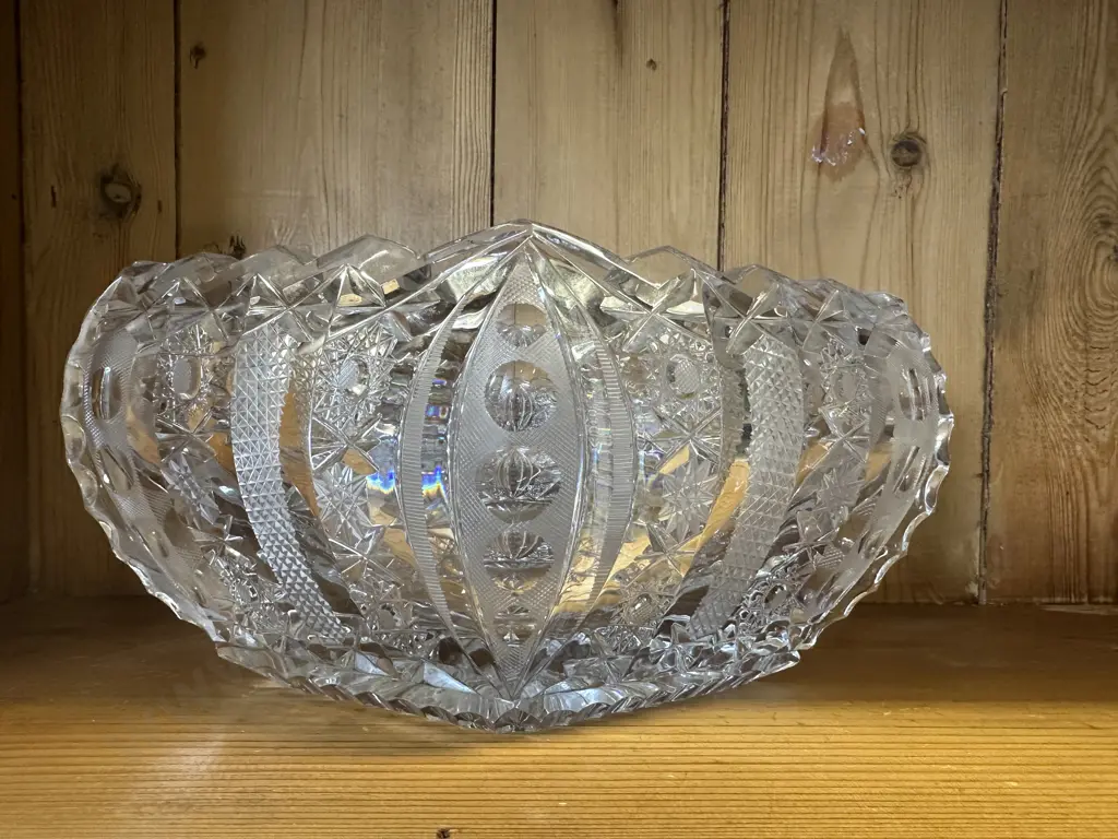 Stunning Vintage Cut Crystal Fruit Bowl H13.5,W30cm. Image 1++