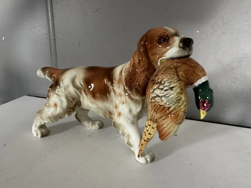 Royal Doulton Bone China Figurine Cocker Spaniel With Pheasant H18,W28cm. Image 1++