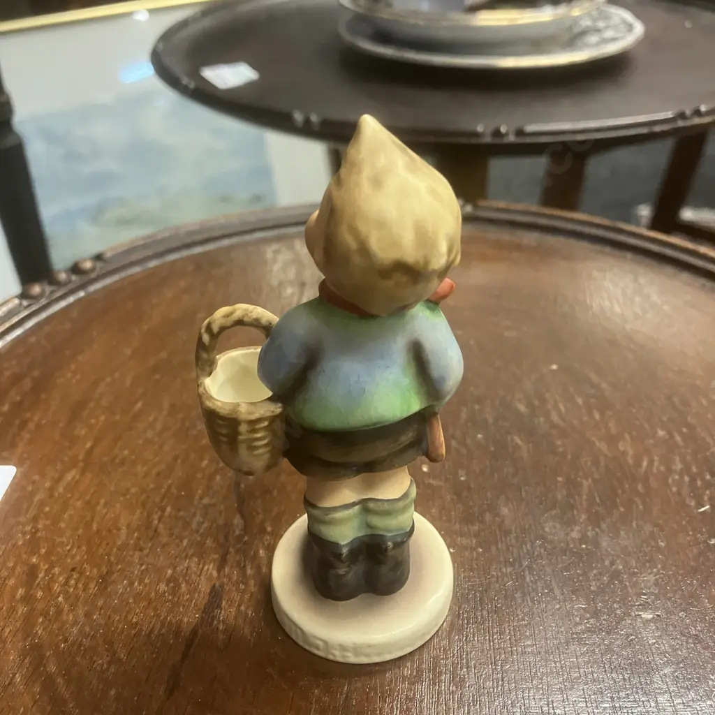 Vintage Goebel Hummel Little Lad Shopping #51 3/0 H10cm. Image 1++