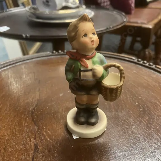 Vintage Goebel Hummel Little Lad Shopping #51 3/0 H10cm.