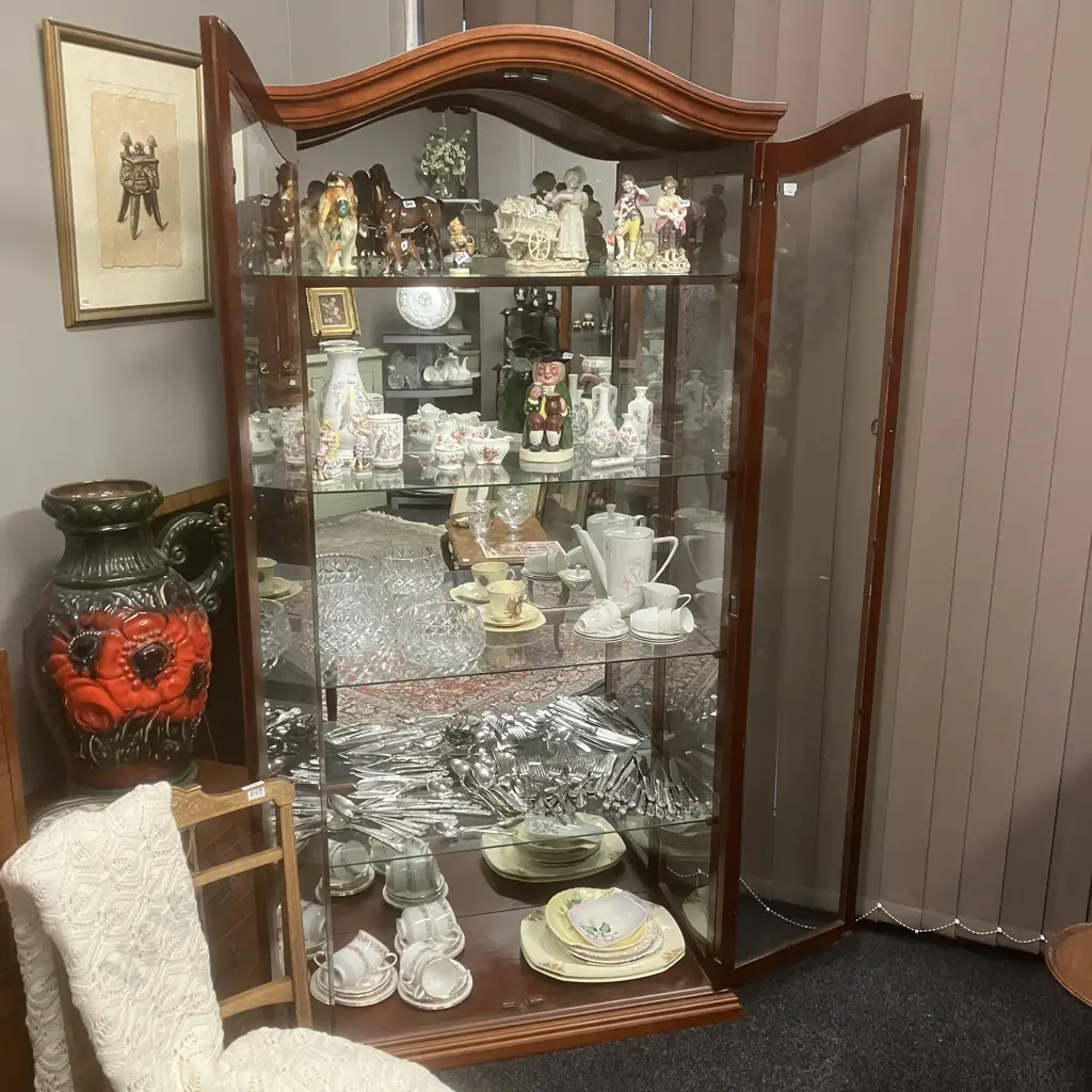 Mahogany Dome Top Display Cabinet. 2 Door, Mirror Backed, 4 Glass Shelves. H195 W92 D41cm Image 1++