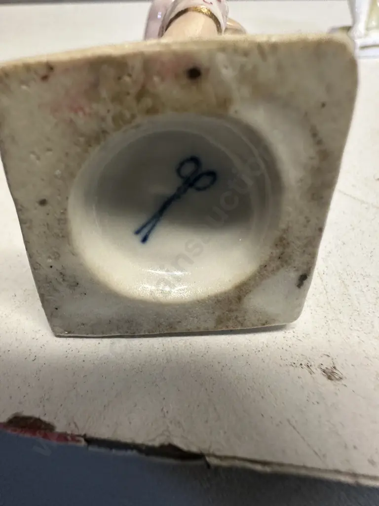 Antique Meissen Style Figurine October H10.5cm. Image 1++