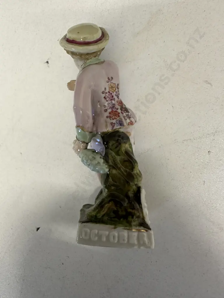 Antique Meissen Style Figurine October H10.5cm. Image 1++