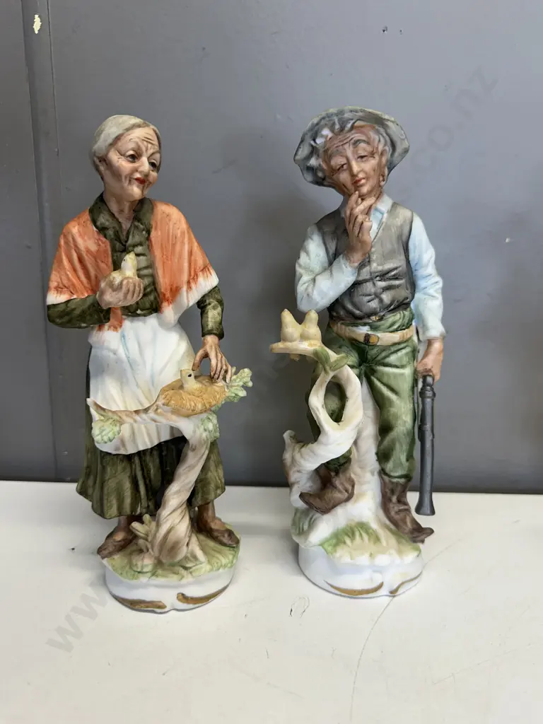 Pair Of Vintage Gainsborough Figurines Image 1++