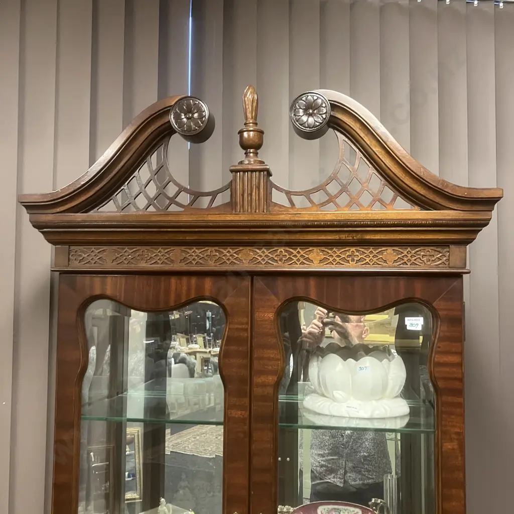 Mahogany 4 Door Display Cabinet. Shaped Bevelled Glass, Mirror Backed, Glass Shelves. Fretwork & Carved H218 W86.5 D36cm Image 1++