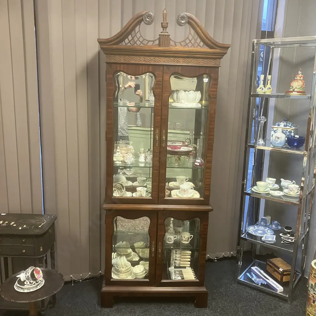 Mahogany 4 Door Display Cabinet. Shaped Bevelled Glass, Mirror Backed, Glass Shelves. Fretwork & Carved H218 W86.5 D36cm Image 1++