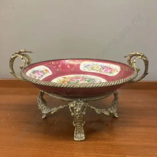 Gilt Bronze-Mounted Sevres-style Porcelain Fruit Bowl / Centerpiece, Marked With Blue Sevres-style Double "L".15 x 30cm