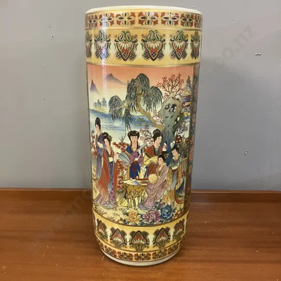 Chinese Umbrella Stand With Two Figural Scene Panels & Floral Surrounds. 46 x 20.5cm