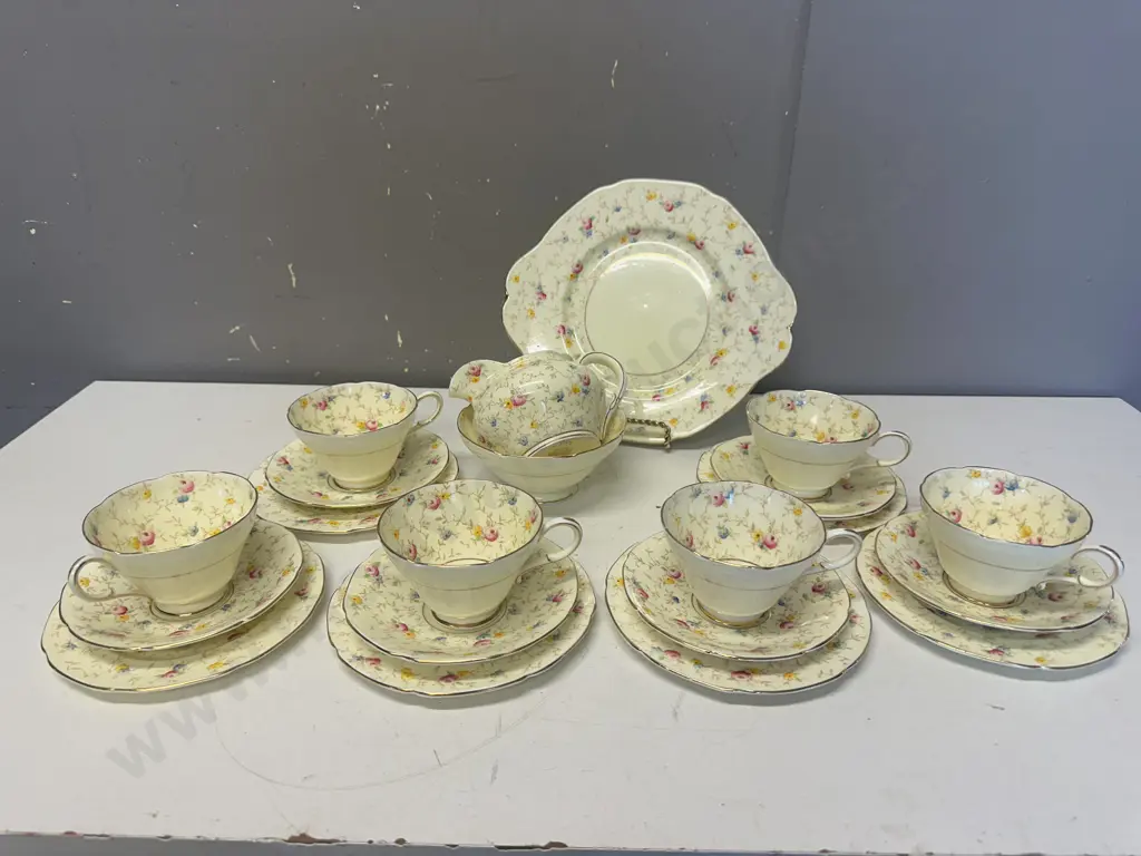 Vintage Paragon Tea Ware Comtesse Pattern Image 1++
