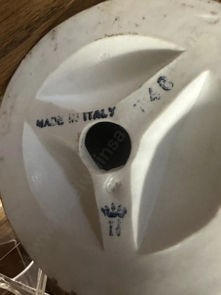 Capodimonte Porcelain Figurine Lady With Dog Figurine H20cm. Image 1++