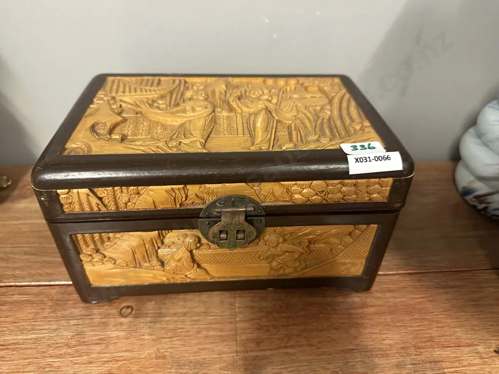 Oriental Carved Jewellery Box. H12 W23 D15cm Image 1++