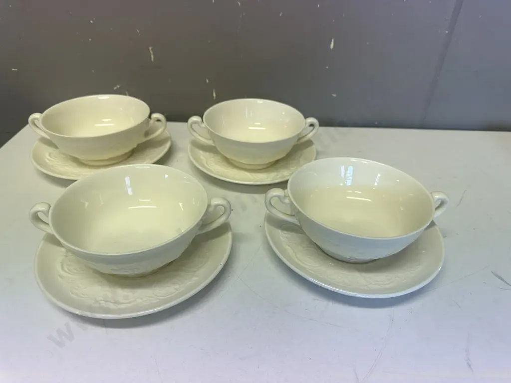 Set Of Four Wedgwood Patrician Ivory Cream Embossed Soup Bowls & Under Plates Image 1++