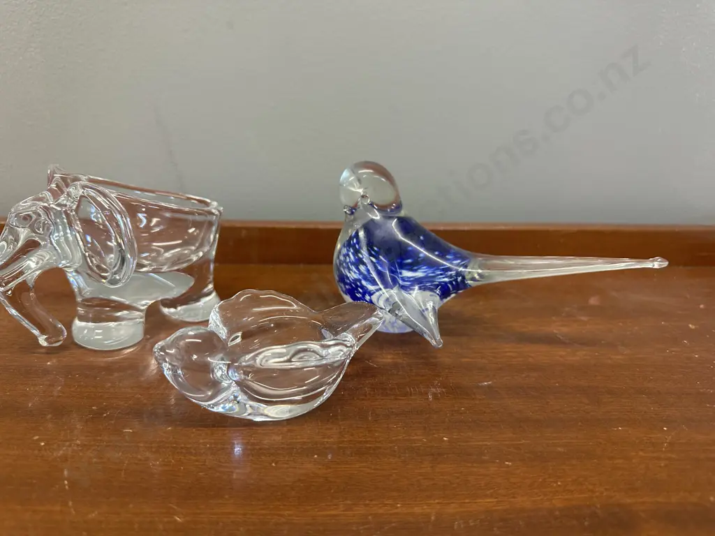 Art Glass Figurines Image 1++