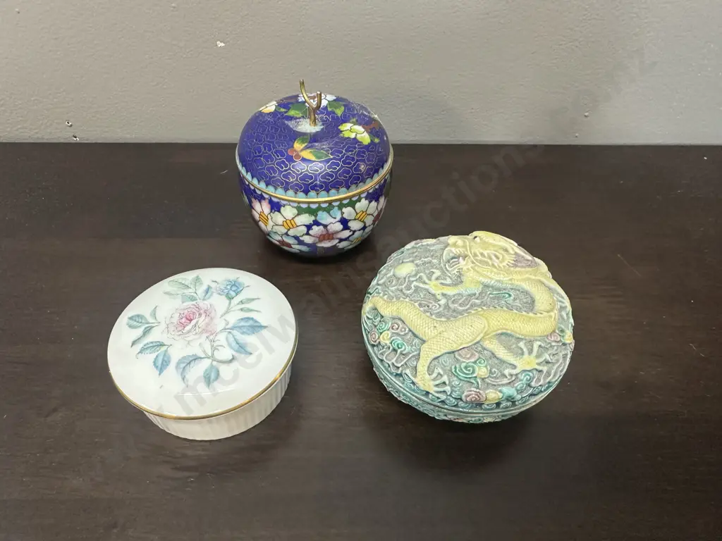Selection Of Lidded Trinket Boxes Including Cloisonne Apple, Wedgwood Etc Image 1++