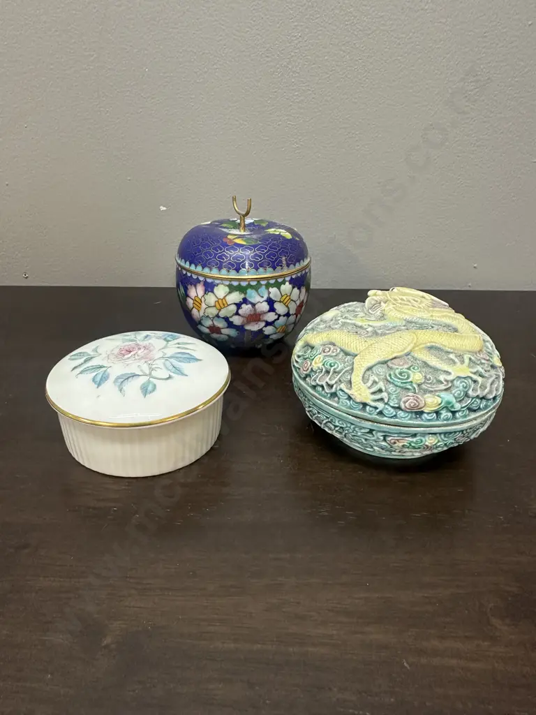 Selection Of Lidded Trinket Boxes Including Cloisonne Apple, Wedgwood Etc Image 1++