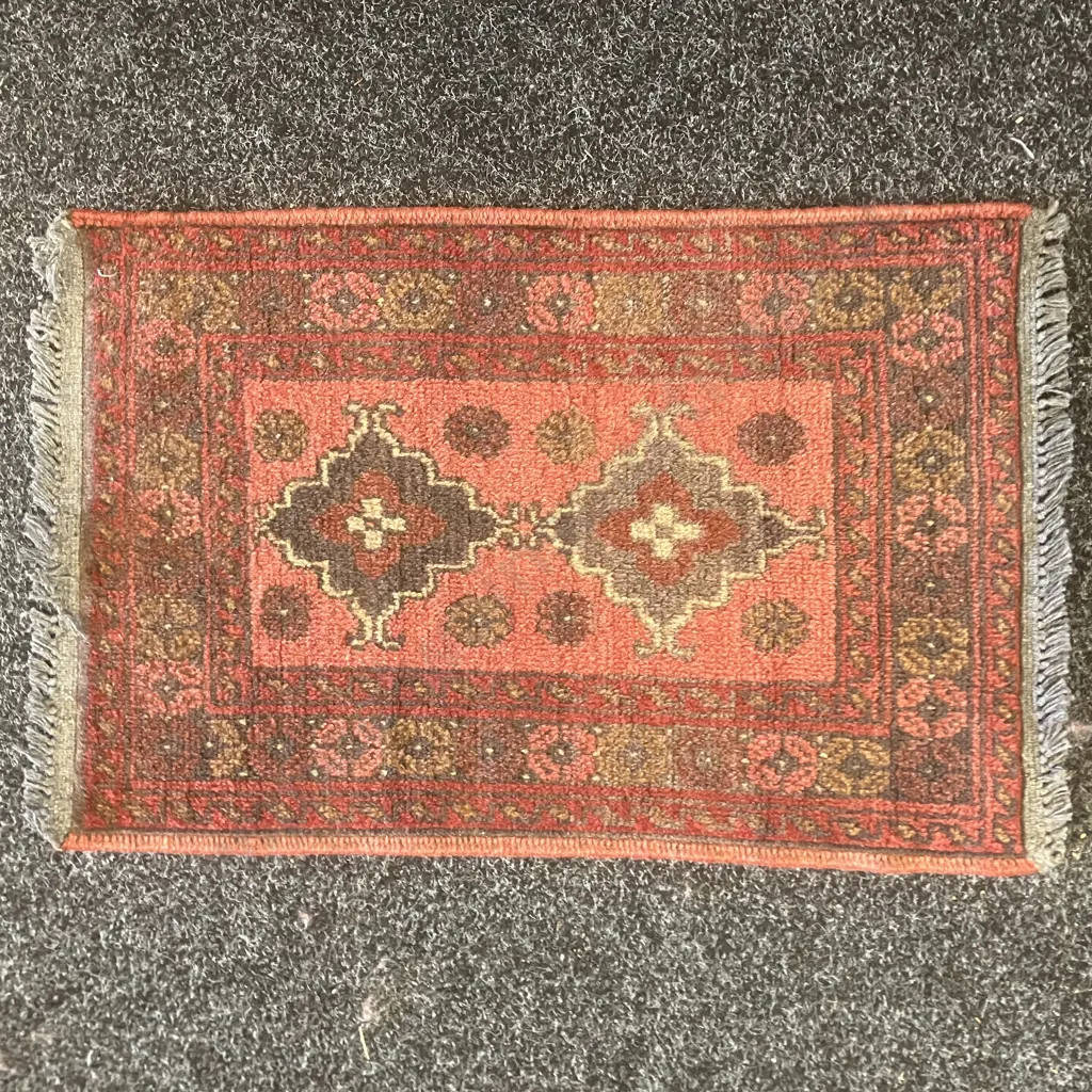 Persian Rug - Reds & Browns 60 x 42cm Image 1++