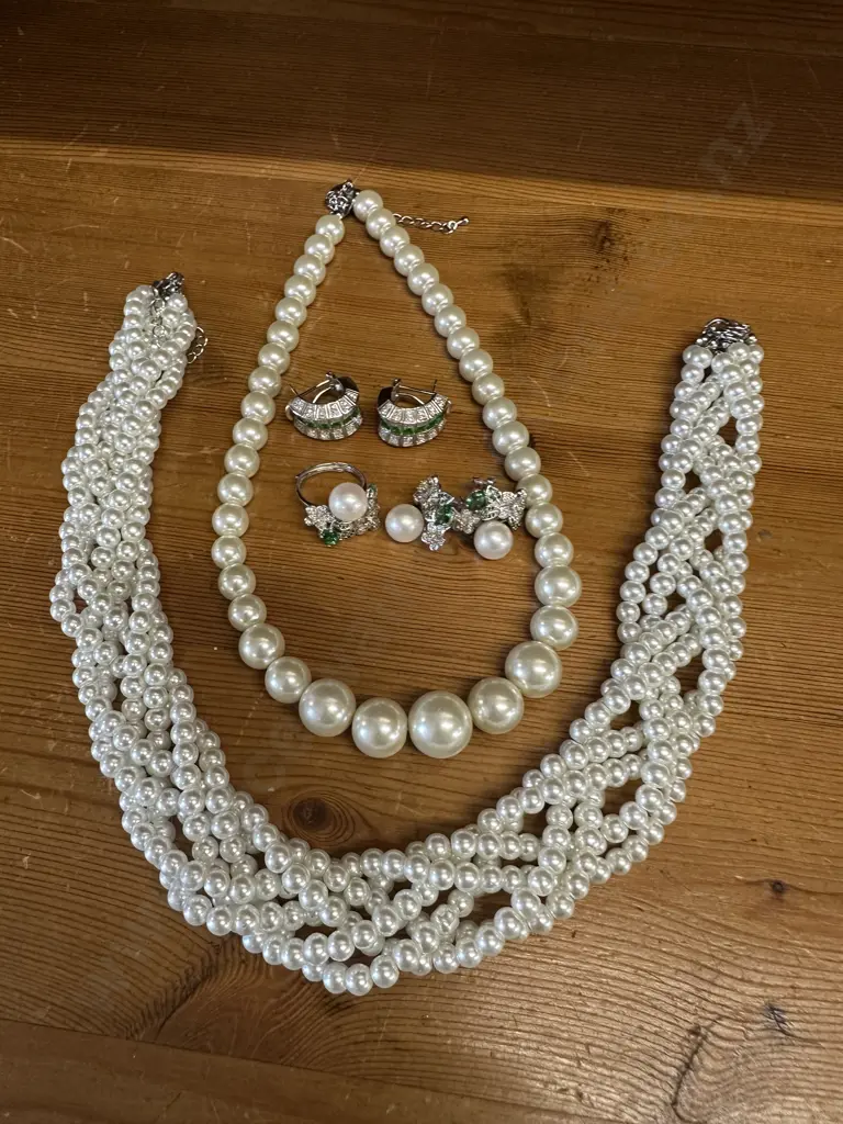 Costume Jewellery Including 'Lovisa' Pearl Look Necklaces & Earrings Image 1++