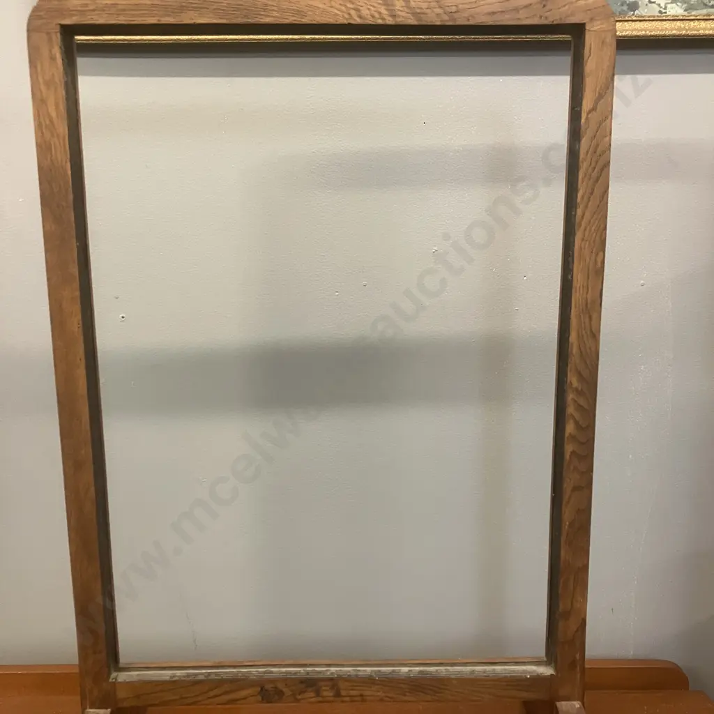 Freestanding Oak Frame. H70 W46 D25cm Image 1++