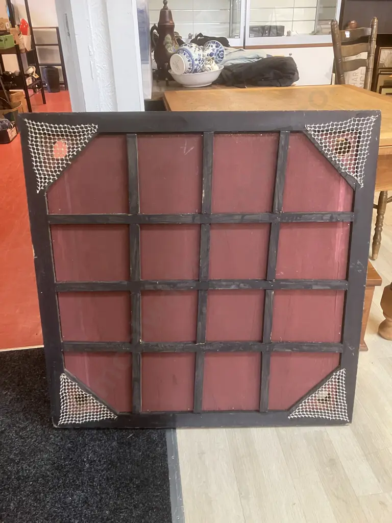 Vintage Full Size Carrom Board Game Set With 2 Complete Sets Of Pieces. 73 x 73cm Playing Surface Image 1++