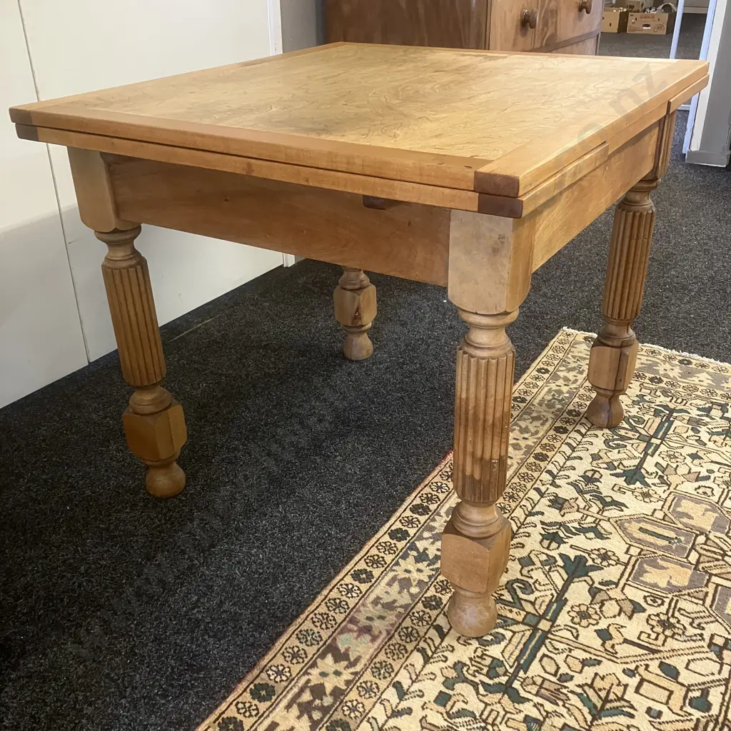 Antique Oak Draw Leaf Extension Dining Table. H76 W90 / 148 D83cm Image 1++