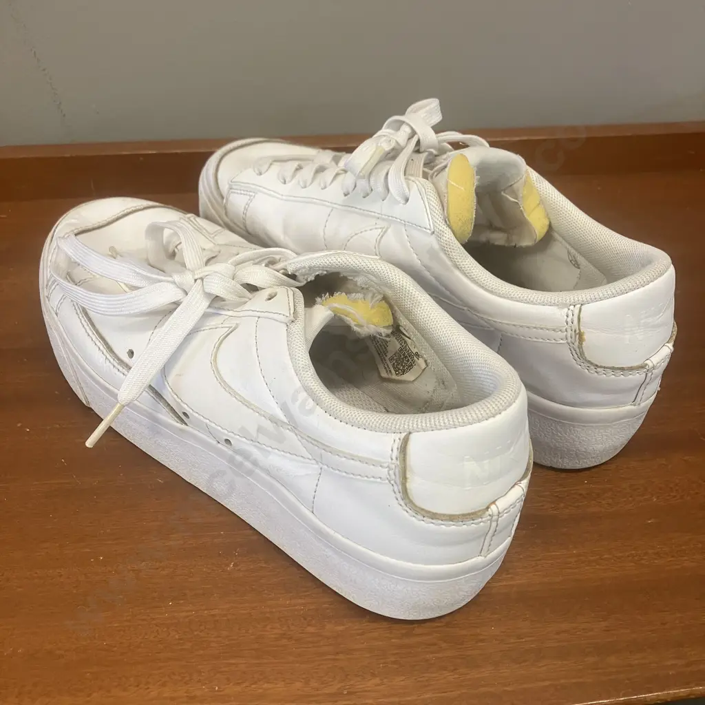 Nike Blazer Low Platform White-White DJ0292-100 Sneakers Women's Size UK 5.5 Image 1++