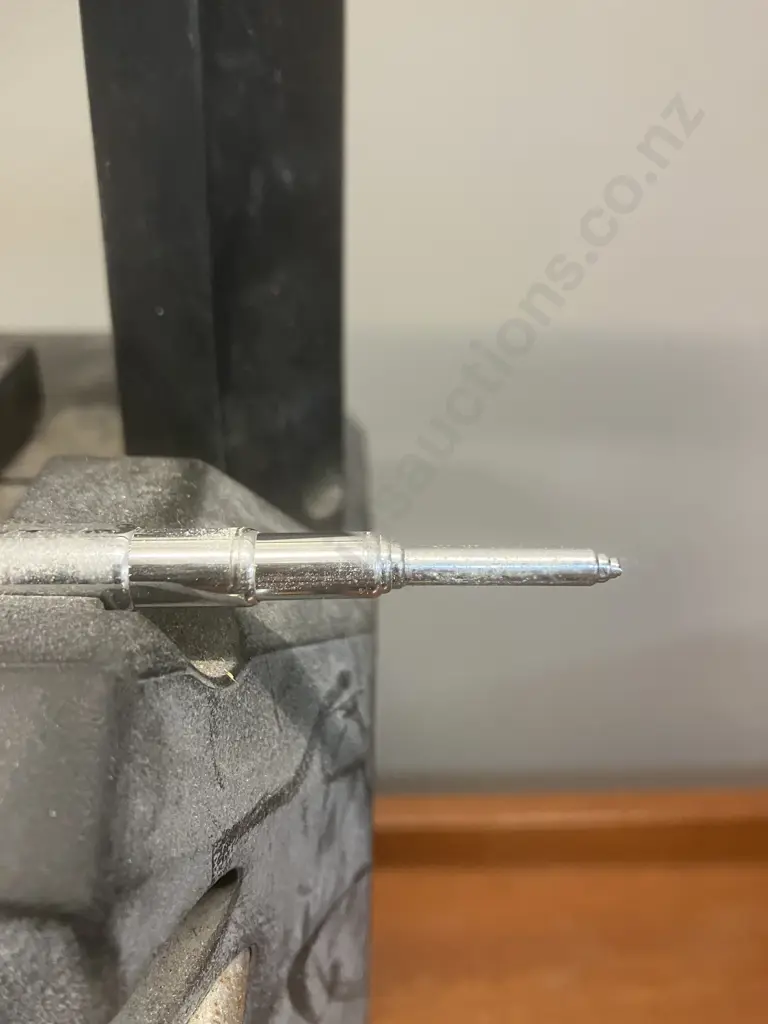 Hitachi Koki UR18DSL 9.6-18v Cordless Site Radio Skin Only Image 1++