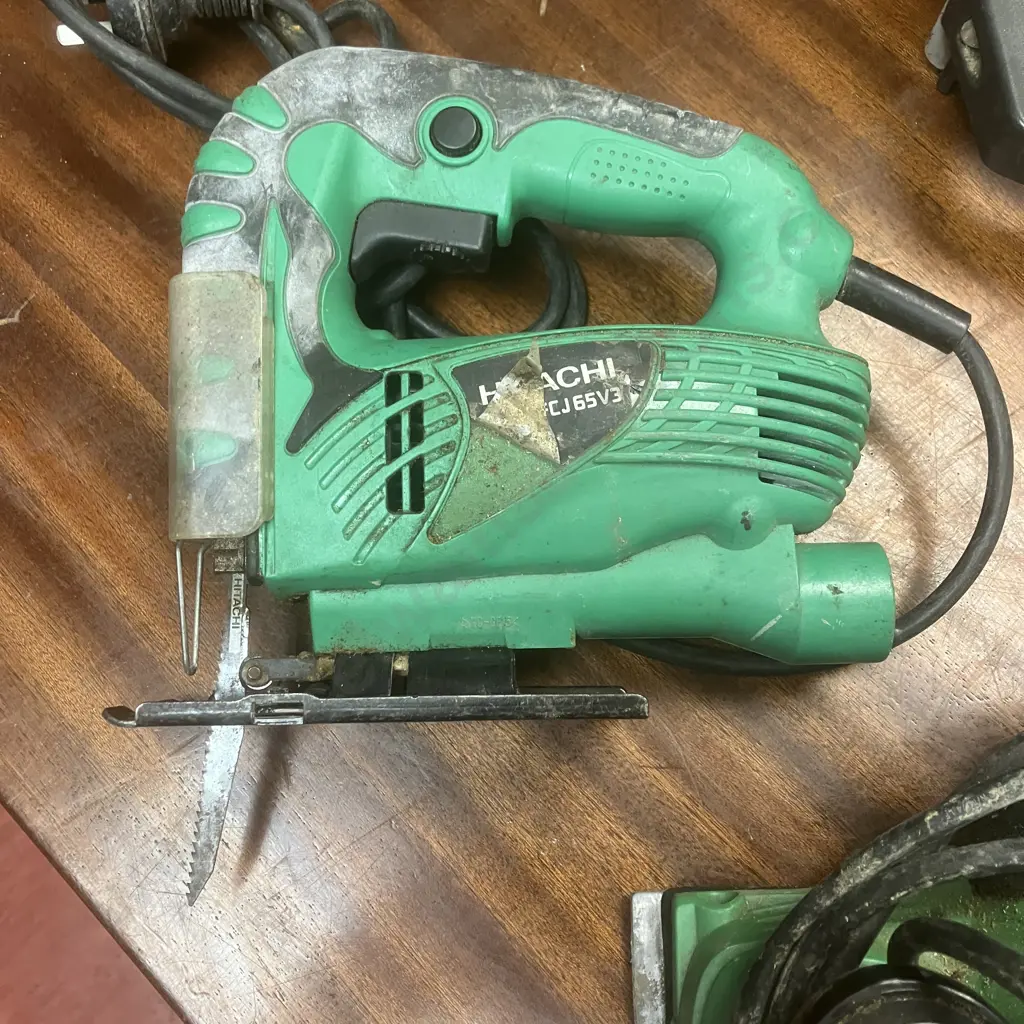 Hitachi Koki 82mm 580W Electric Planer P20ST & Hitachi Koki 65mm Jigsaw FCJ65V3 Image 1++
