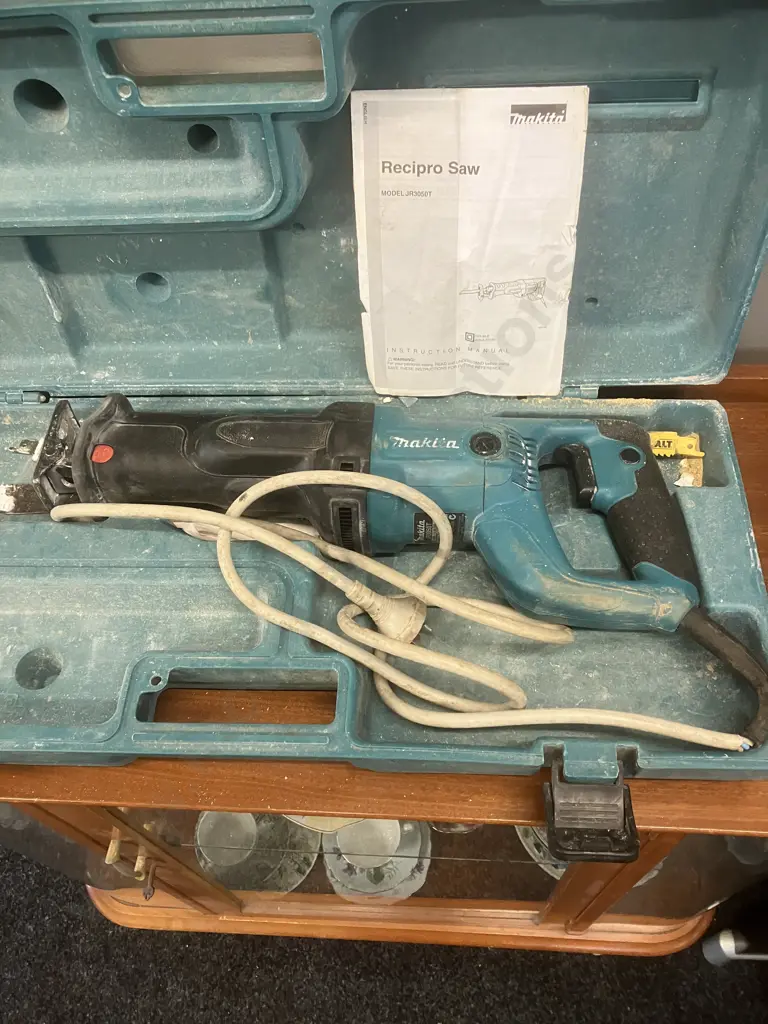 Makita JR3050T Recipro Saw In Moulded Case Image 1++
