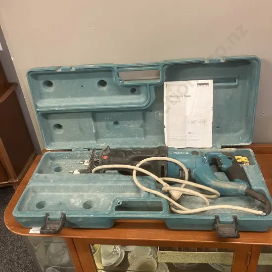 Makita JR3050T Recipro Saw In Moulded Case