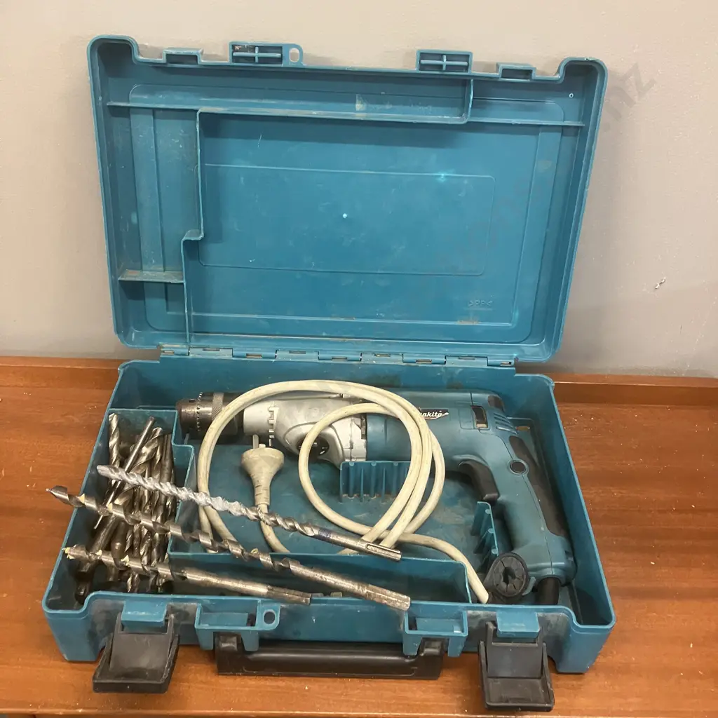 Makita HP2070F 3/4 inch Hammer Drill with L.E.D. Light With Assorted Quality Drill Bits In Case Image 1++