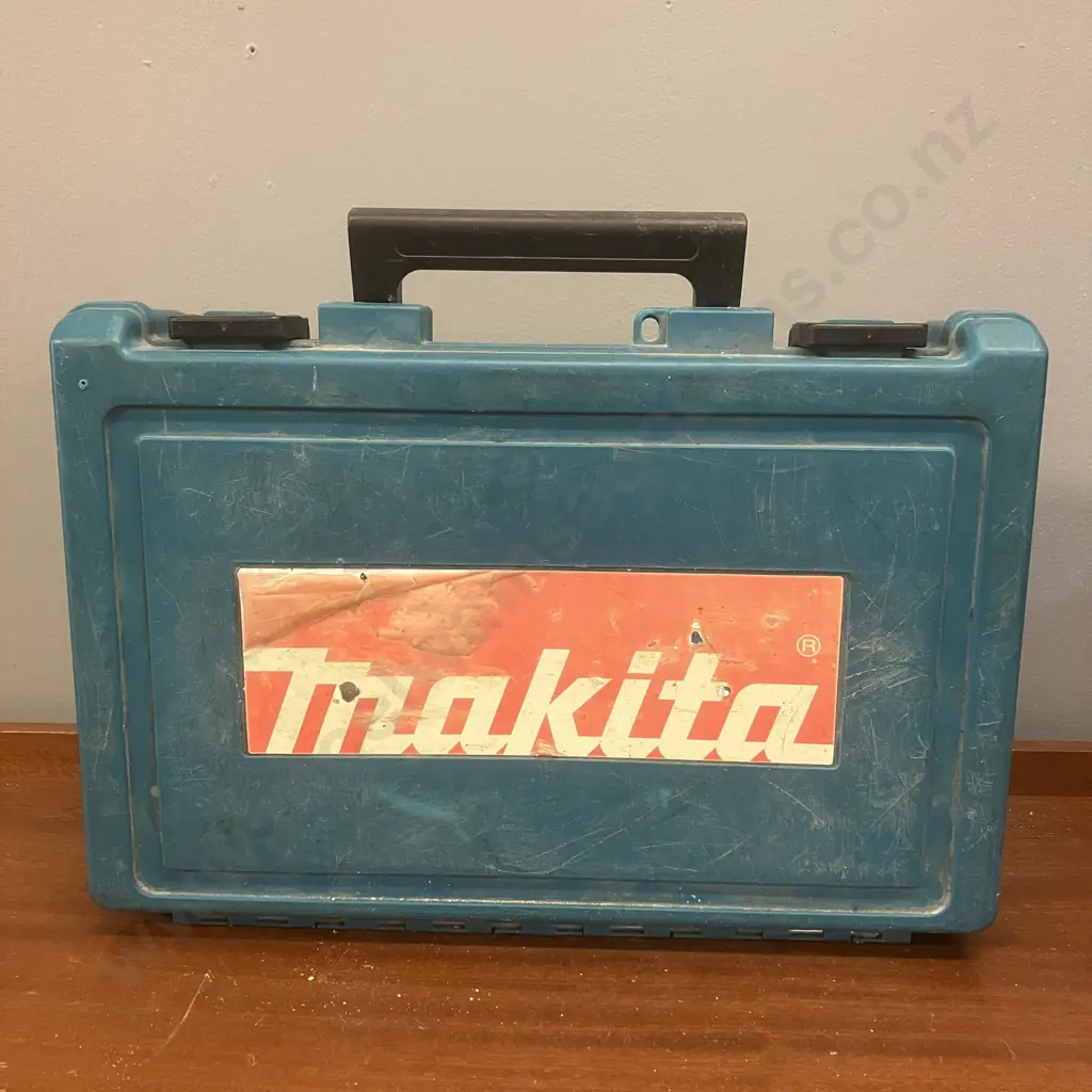 Makita HP2070F 3/4 inch Hammer Drill with L.E.D. Light With Assorted Quality Drill Bits In Case Image 1++