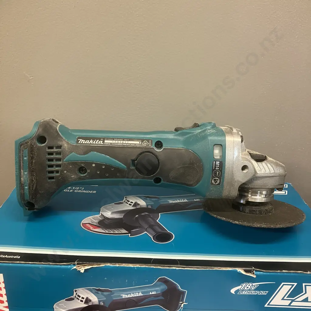 Makita 18V LXT 115mm (4-1/2") Slide Switch Angle Grinder Skin Only - DGA452Z Image 1++