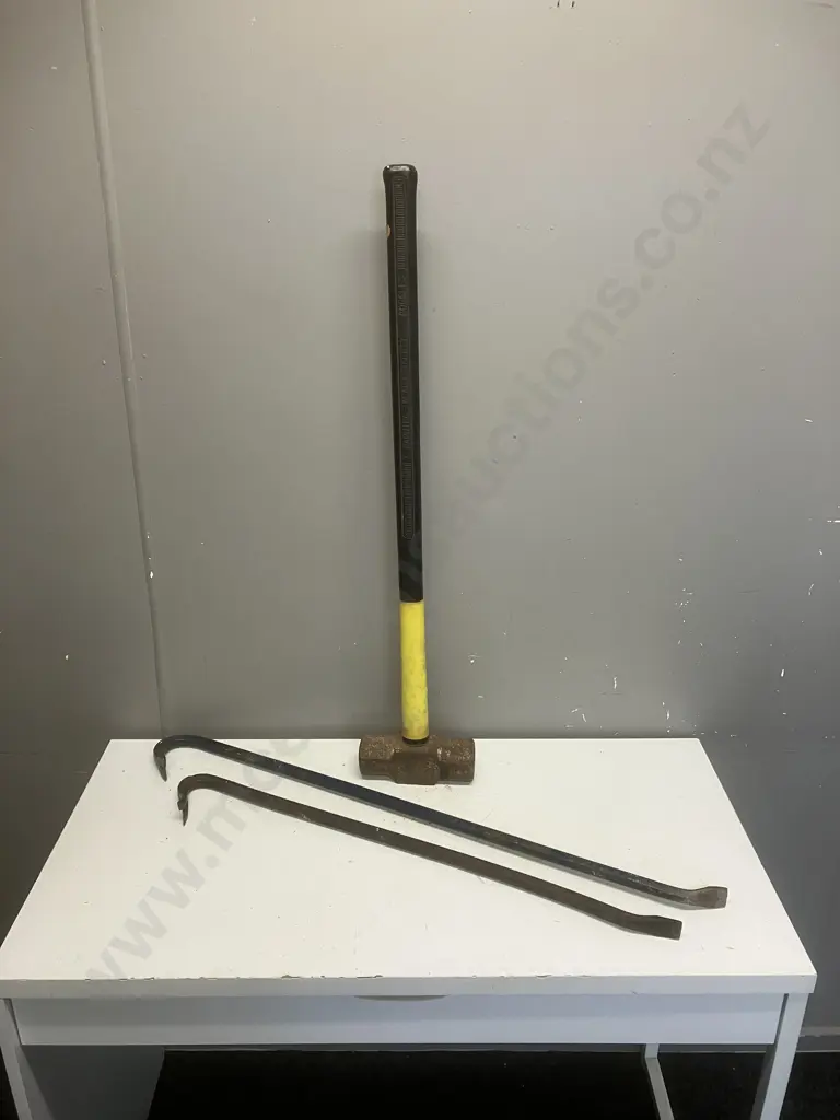 90cm & 75cm Crow Bars With a Sledgehammer With a Lose Head Image 1++