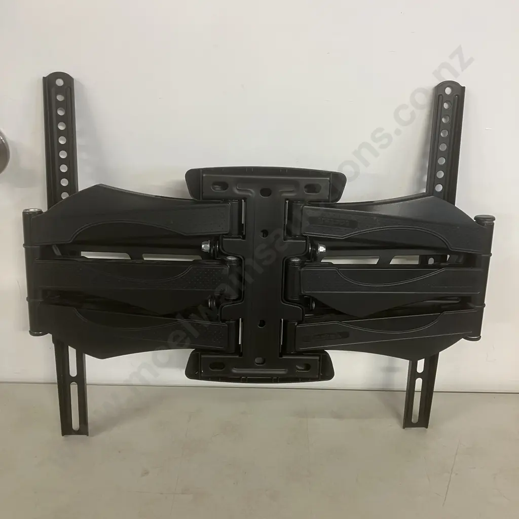 Loctek TV Bracket Image 1++