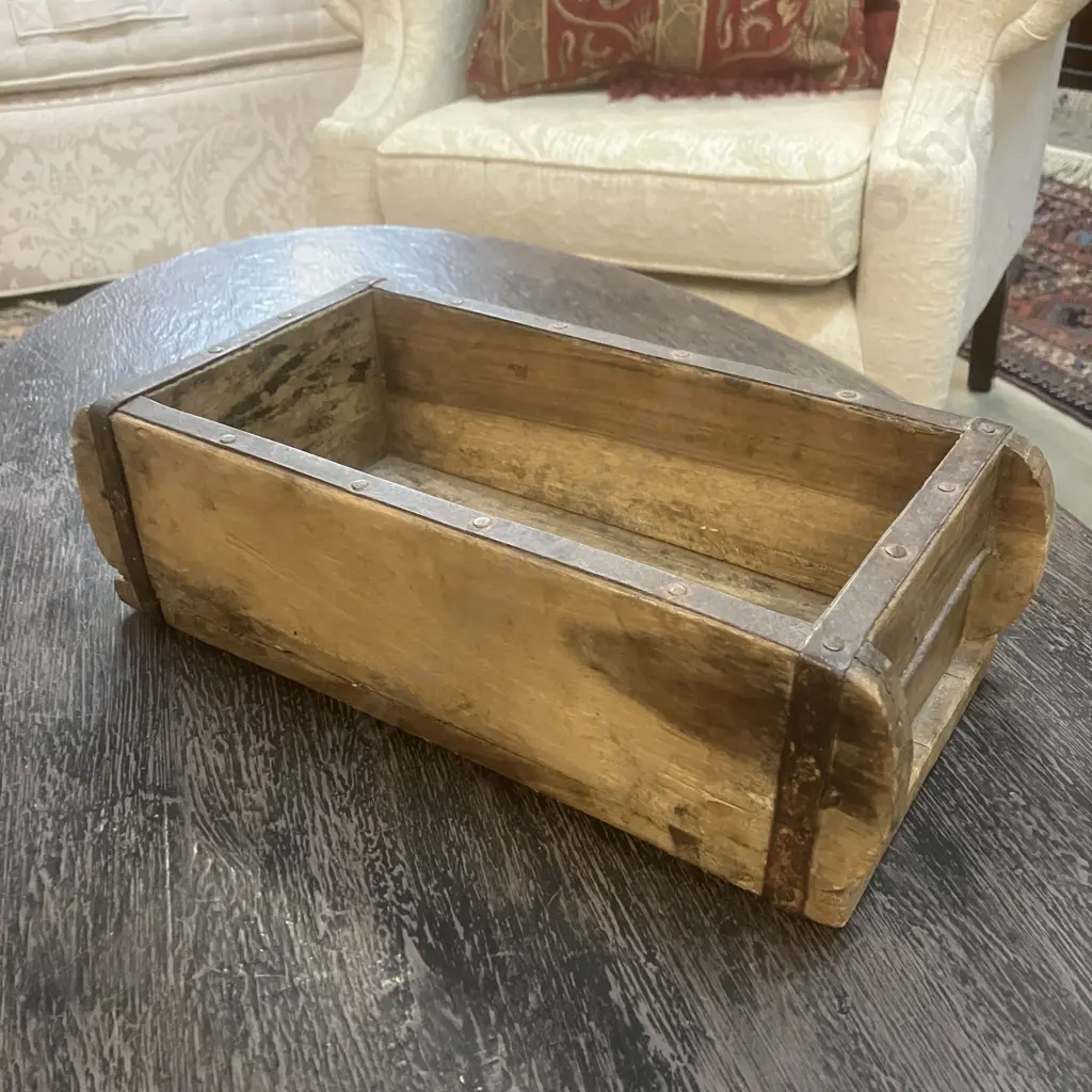 Vintage Wooden Brick Mould With Steel Bindings. H9.5 W32 D15.5cm Image 1++