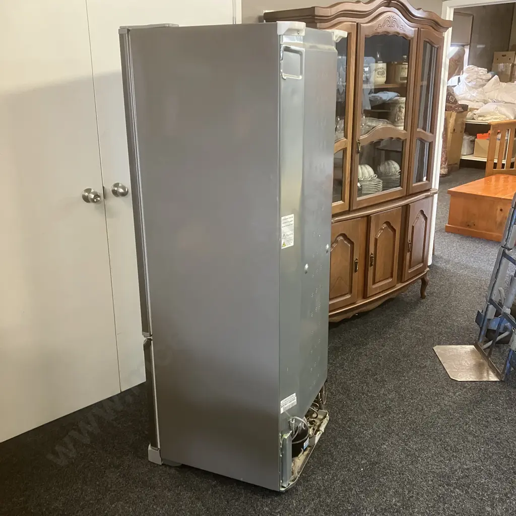 Mitsubishi 390 Litre Fridge Freezer MR-BF390C-ST-A Image 1++