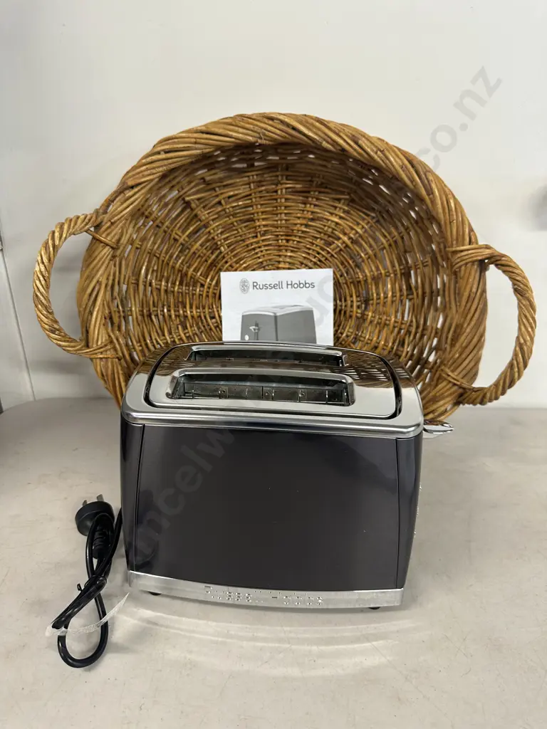 Russell Hobbs Lunar Two Slice Toaster Moonlight Grey With Double Handled Oval Cane Tray Image 1++