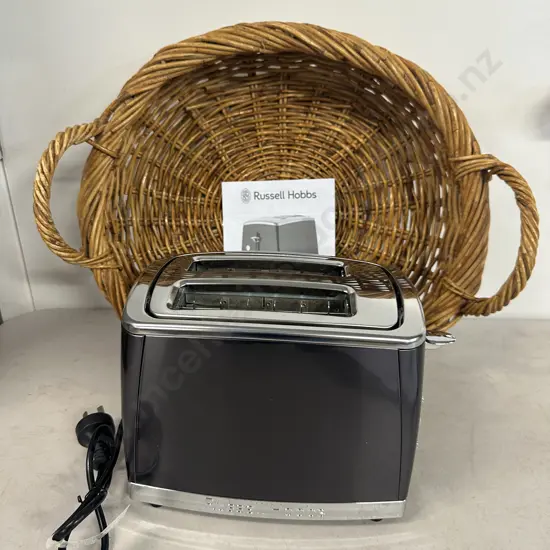 Russell Hobbs Lunar Two Slice Toaster Moonlight Grey With Double Handled Oval Cane Tray
