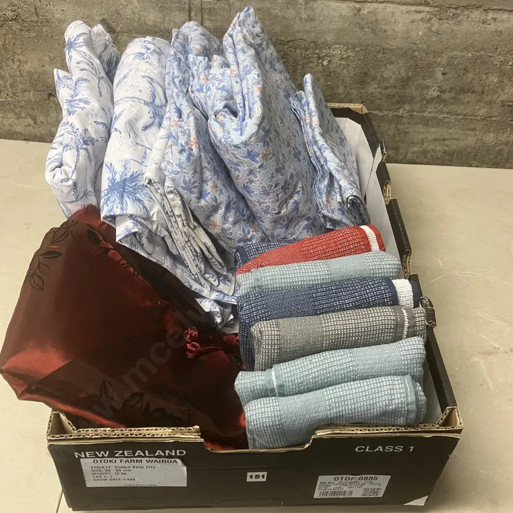 Box lot Bedding, Linen Etc Image 1++