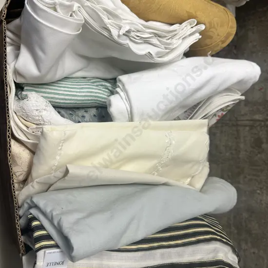 Assorted Linen Items Including Table Cloths, Placemats Etc